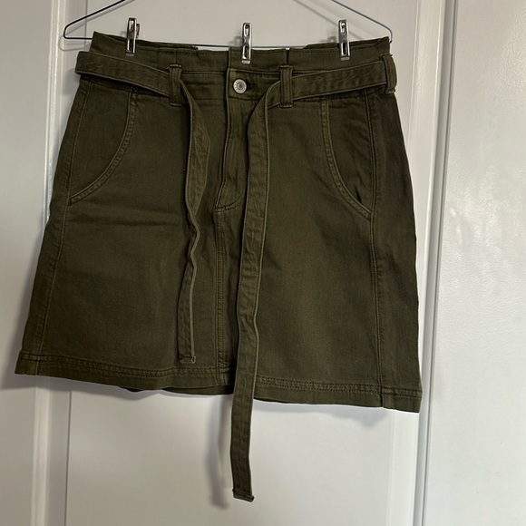 American Eagle Mini Jean skirt - 5 for $25 for items marked with ⭐️ - Picture 1 of 4